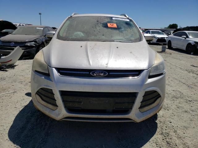 1FMCU0J94GUA15095 Ford Escape Titanium