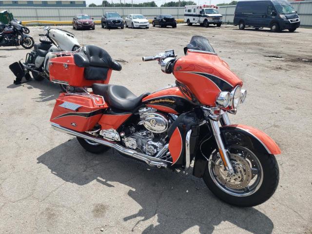 2004 HARLEY-DAVIDSON FLHTCSE - 1HD1PJE1X4Y953635