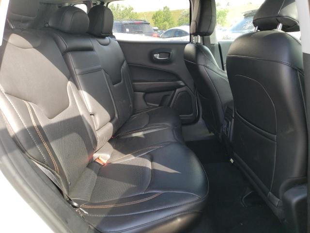 3C4NJDCB8JT372696 Jeep Compass Limited