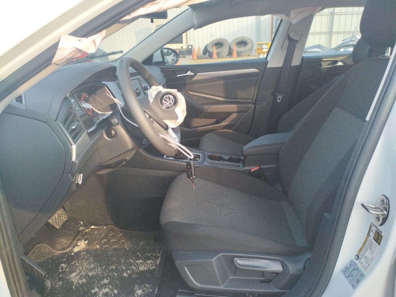 3vwc57buxmm084786 3VWC57BUXMM084786 2021 Volkswagen Jetta S