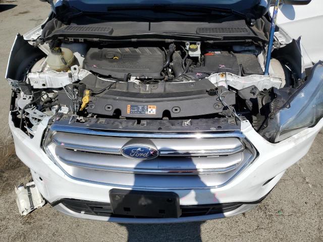 1FMCU0GD2HUA39182 Ford ESCAPE SE
