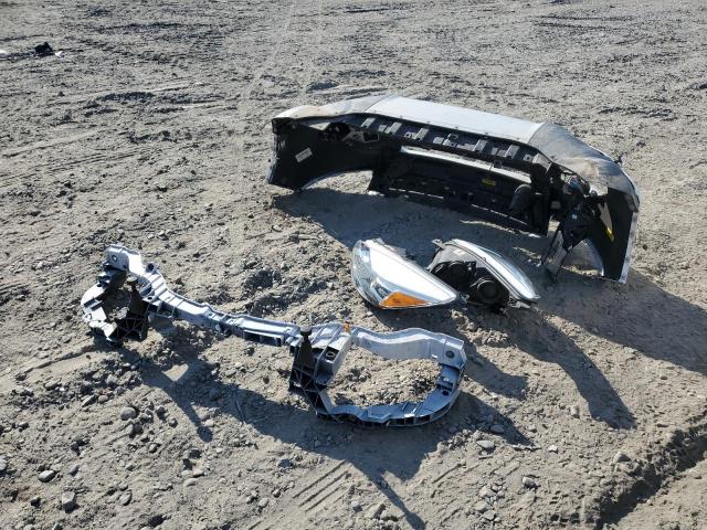 1FMCU9J9XFUC80428 Ford Escape Titanium