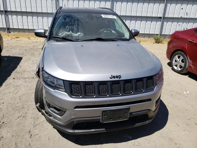 3C4NJCBB9KT699556 Jeep Compass Latitude