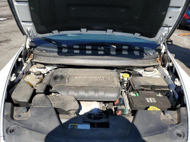 1C4PJLCB9JD615263 Jeep Cherokee Latitude