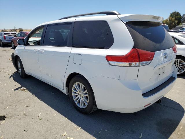5TDYK3DC1ES458654 Toyota SIENNA XLE