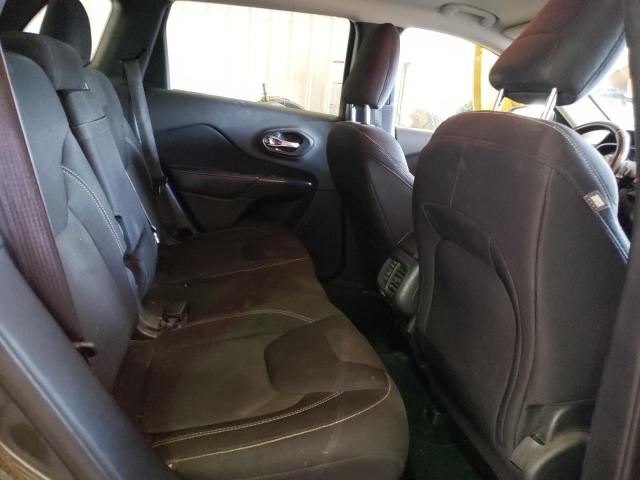 1C4PJLCB7FW712120 Jeep Cherokee Latitude