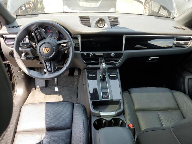 VIN WP1AA2A56NLB08943 2022 Porsche Macan no.8