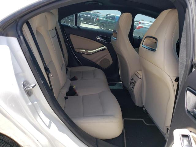 WDDSJ4EB8JN683941 Mercedes-Benz CLA 250