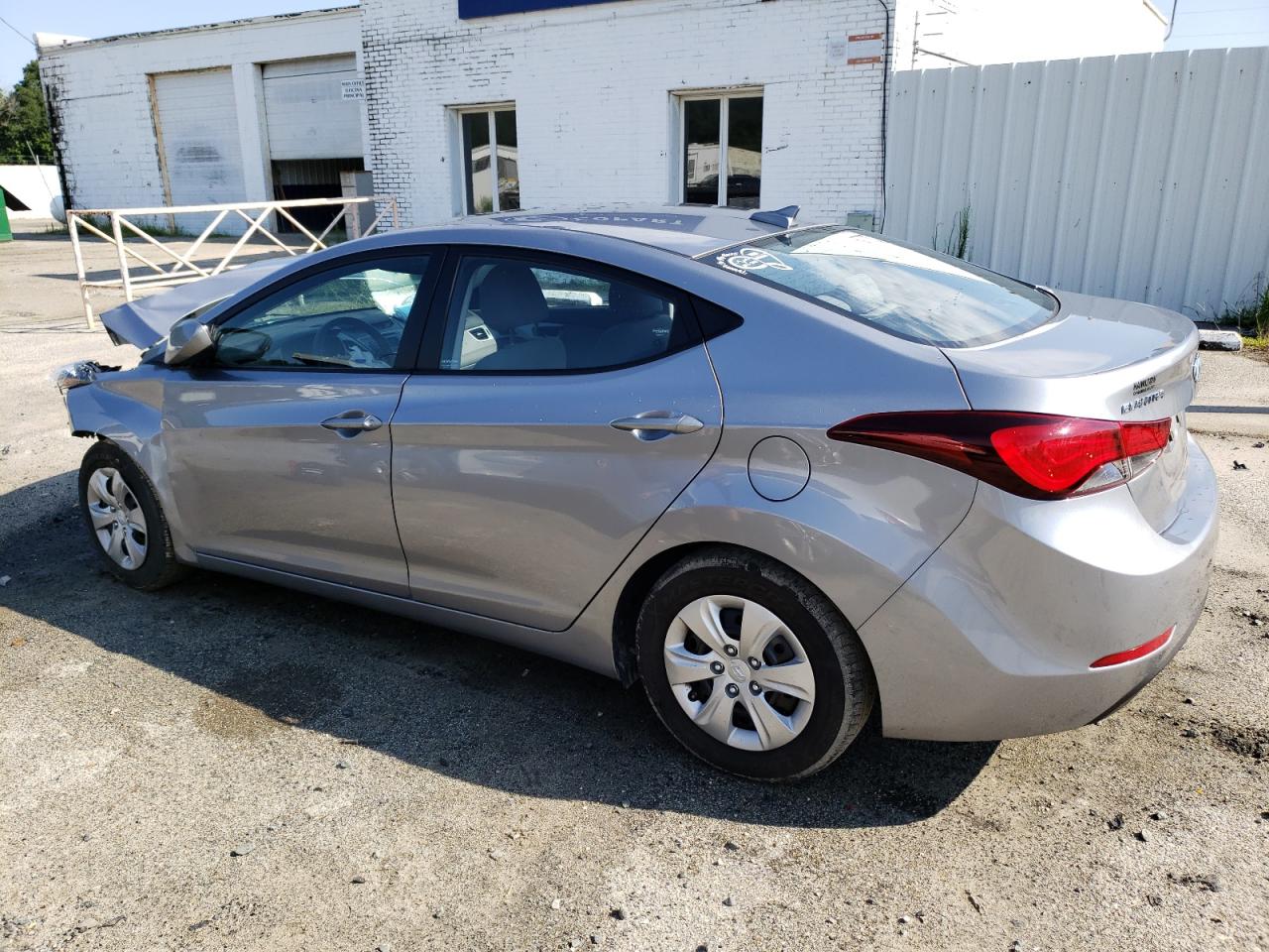 5NPDH4AE5GH694323 2016 Hyundai Elantra Se