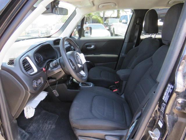 ZACNJBBB9KPK03783 Jeep Renegade Latitude