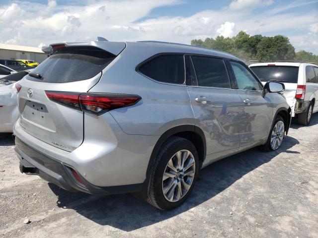 VIN 5TDDZRBH0NS237610 2022 Toyota Highlander, Limited no.3