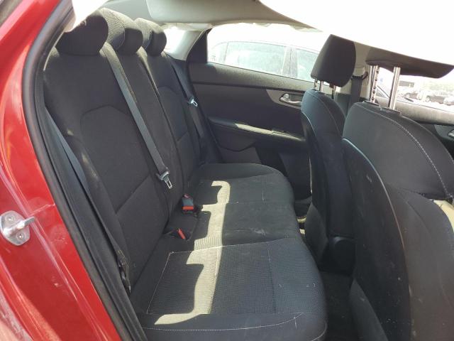 3KPF24ADXME410198 KIA FORTE FE
