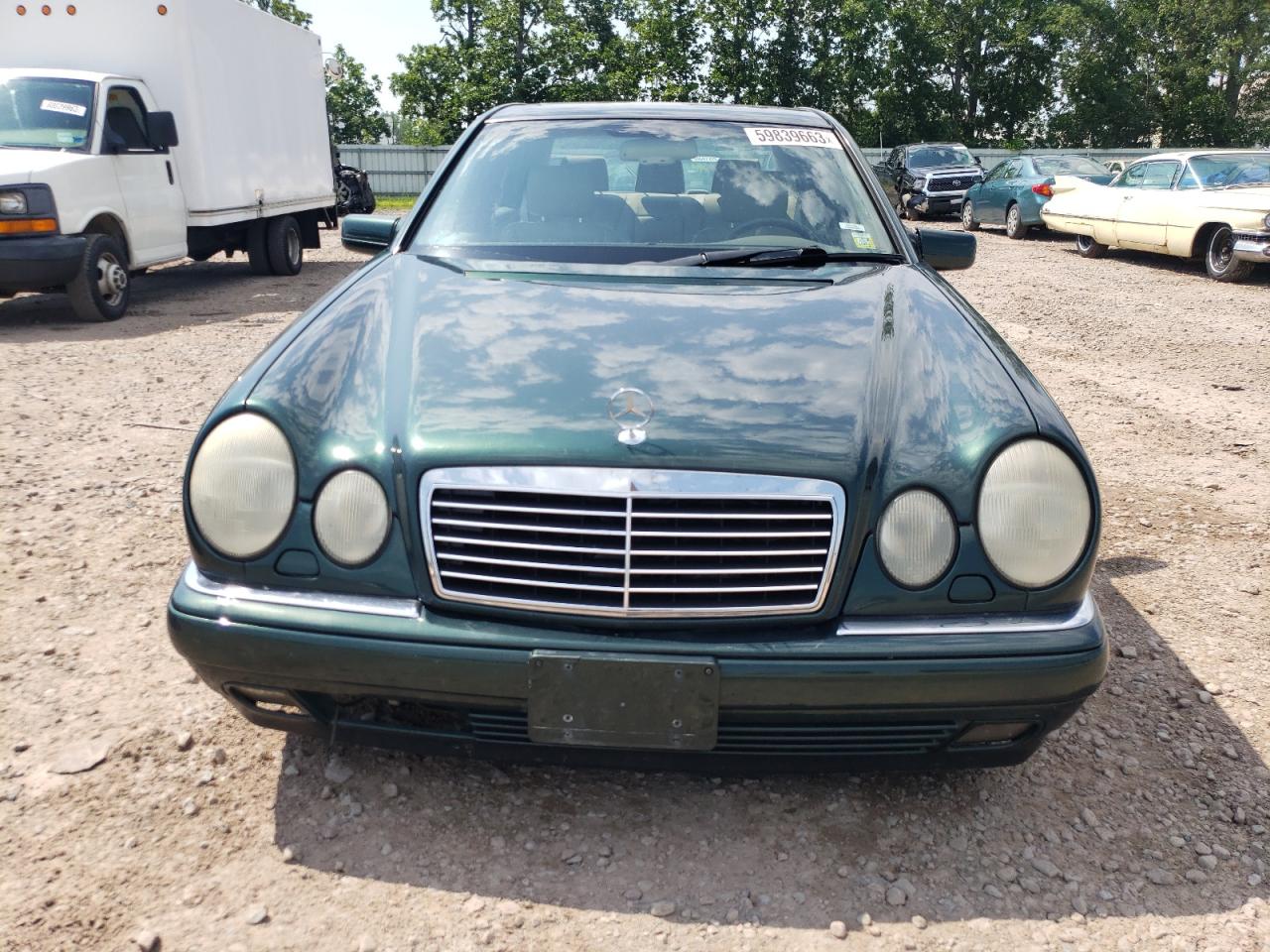 WDBJF55F9VA375253 1997 Mercedes-Benz E 320