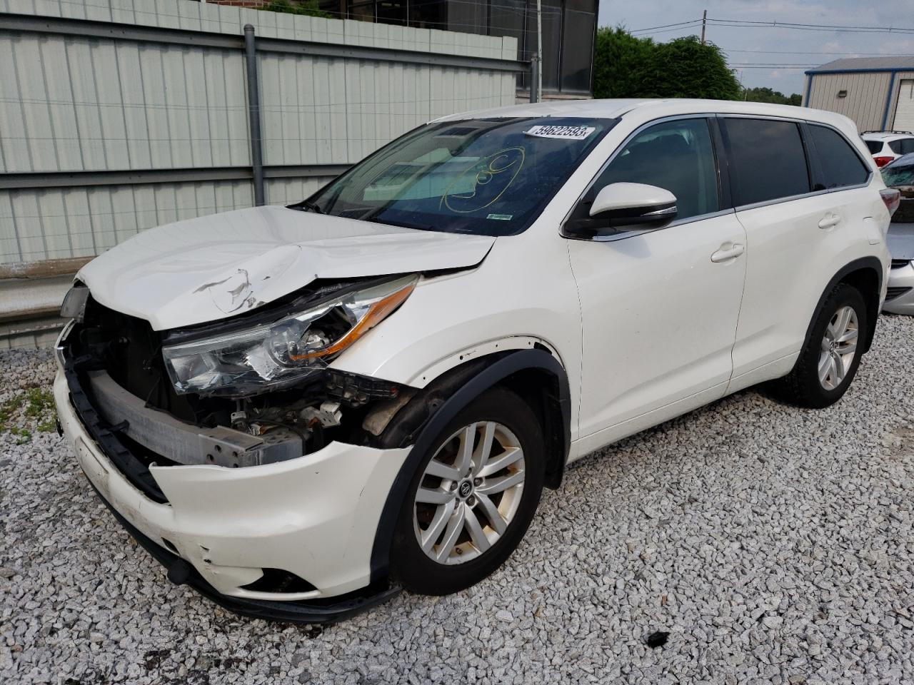 5TDBKRFH5GS259823 2016 Toyota Highlander Le