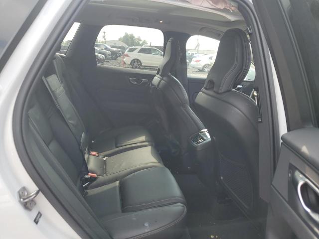 2022 VOLVO XC60 B5 IN - YV4L12RL9N1911011
