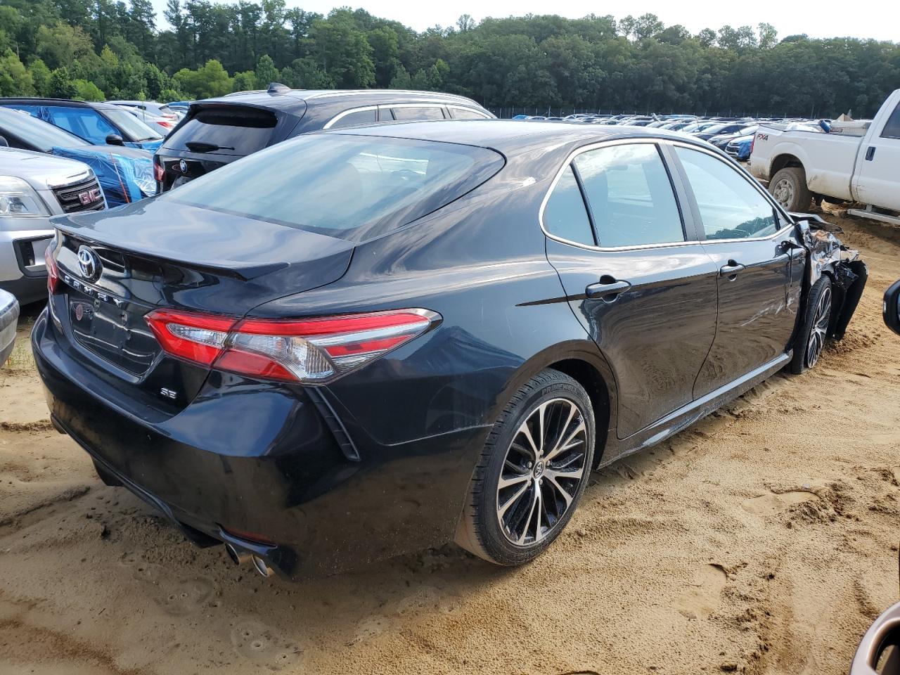 4T1B11HK5JU071718 TOYOTA CAMRY 2018
