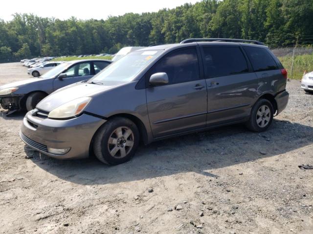 2004 Toyota Sienna XLE