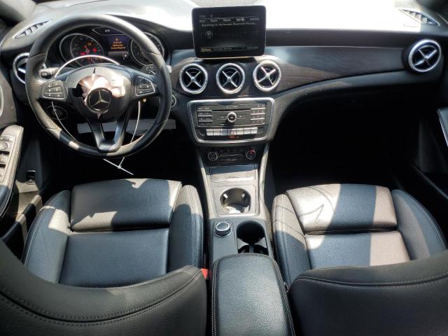 WDDSJ4GB7HN495869 Mercedes-Benz CLA 250 4MATIC