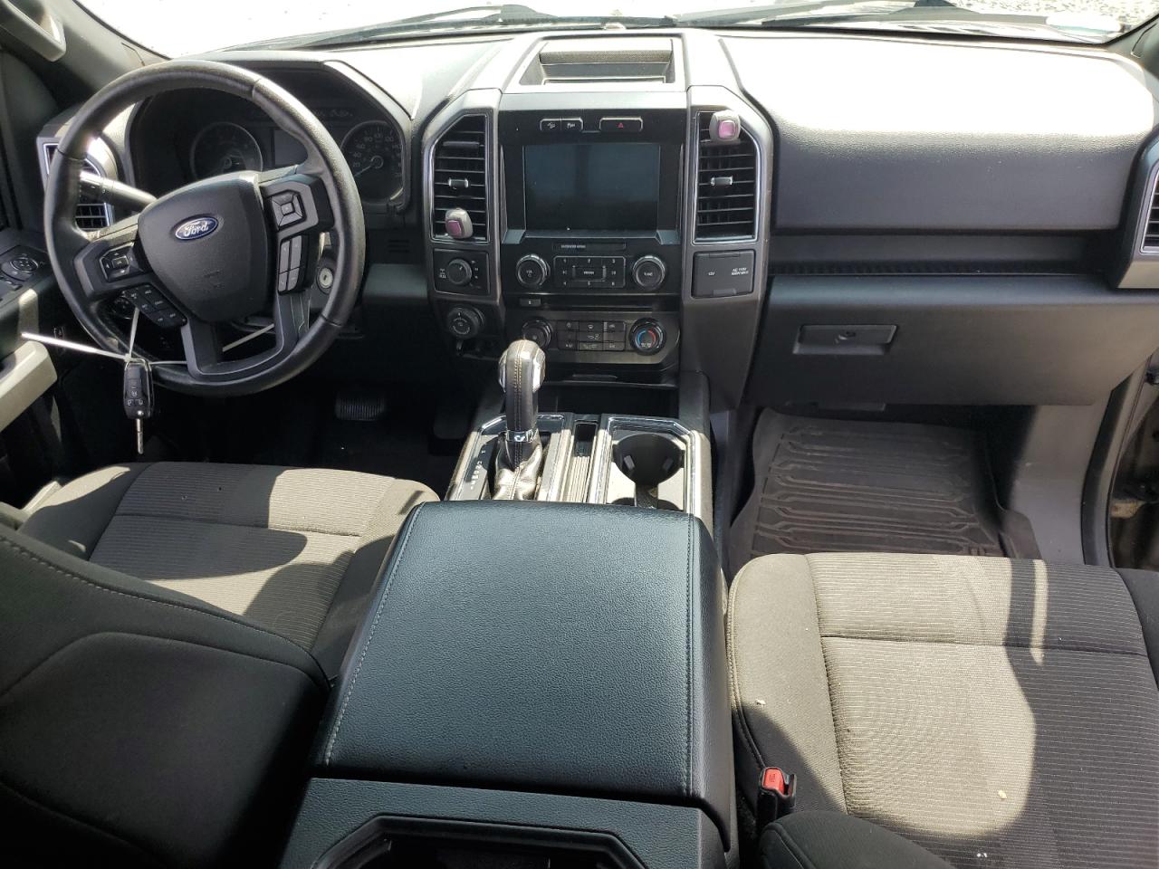 1FTFX1EF7HFC25209 2017 Ford F150 Super Cab