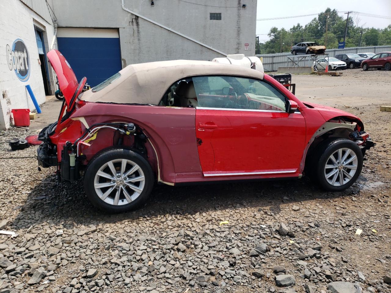 2019 Volkswagen Beetle S vin: 3VW5DAAT6KM510424