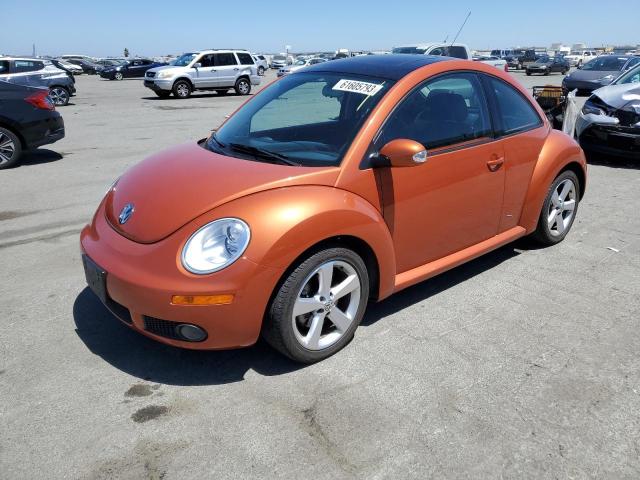 2010 Volkswagen New Beetle 