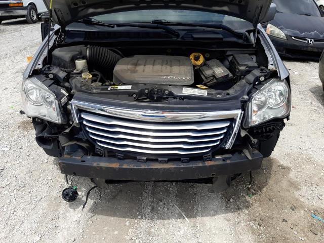 2C4RC1BGXFR577132 | 2015 CHRYSLER TOWN and COU