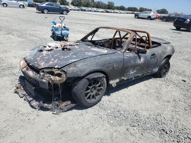 2004 Mazda MX-5 Miata 