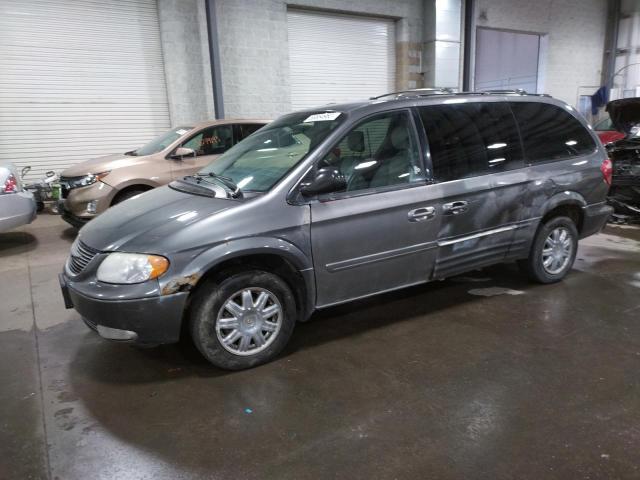 2004 Chrysler Town & Country Touring