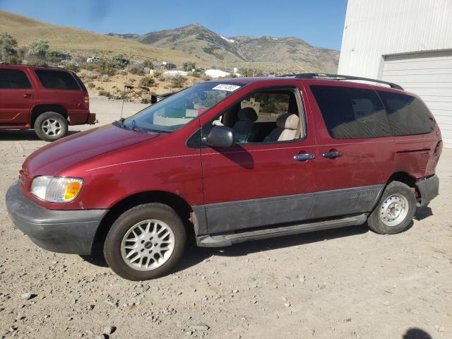 1998 Toyota Sienna LE