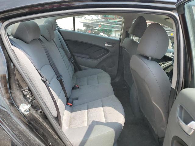 3KPFK4A7XHE125775 KIA FORTE LX