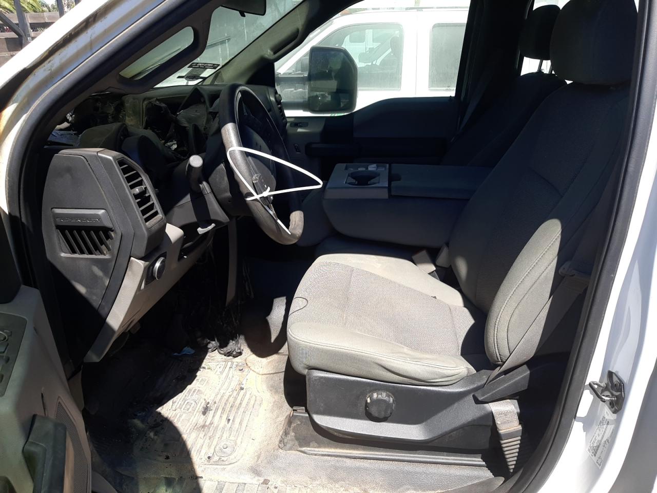 VIN: 1FD9W4HT6KEF30020 2019 FORD F450
