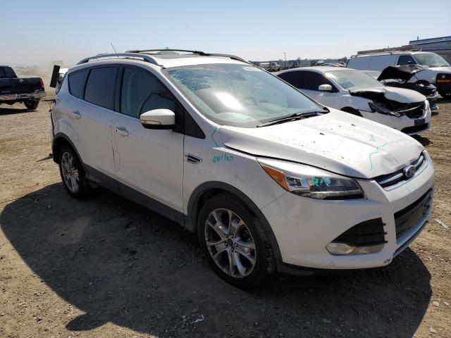 1FMCU0J99EUD01652 Ford Escape Titanium