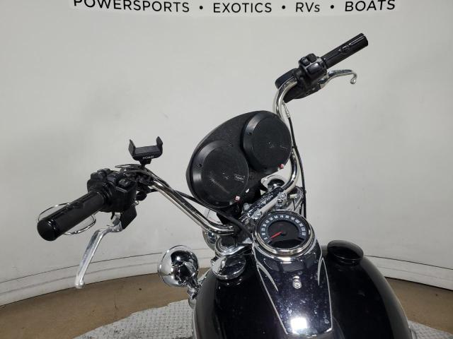 2021 HARLEY-DAVIDSON FLHC 1HD1YAJ12MB026764