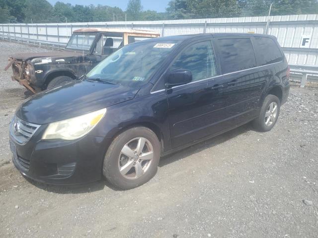 2010 Volkswagen Routan SE