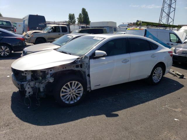 2014 Toyota Avalon Hybrid 