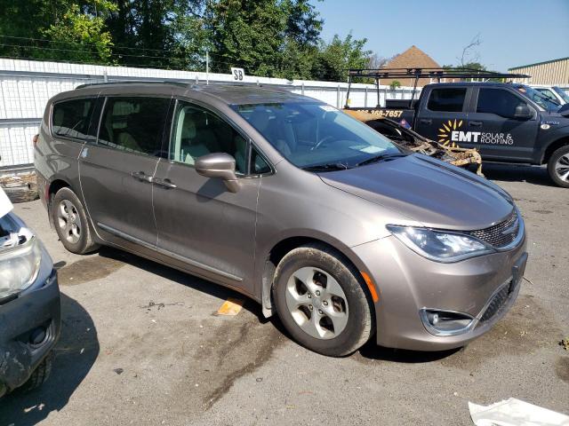 2C4RC1EG0HR650524 2017 CHRYSLER PACIFICA, photo no. 4