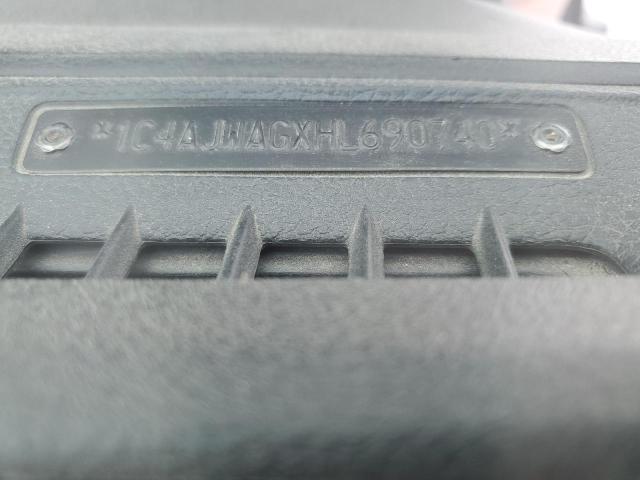 1C4AJWAGXHL690740 Jeep Wrangler Sport
