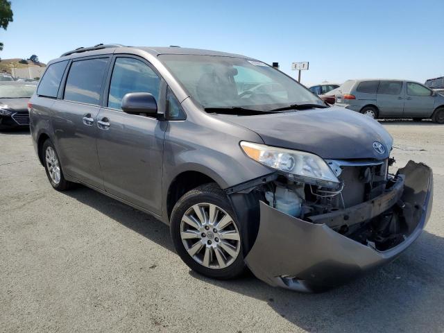 Vin: 5tddk3dc2bs023572, lot: 62069173, toyota all models xle 20114