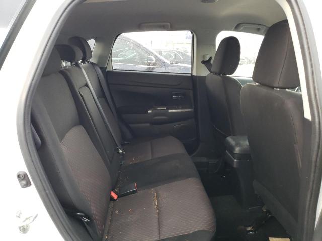 JA4AP3AU6KU005860 Mitsubishi Outlander Sport Es