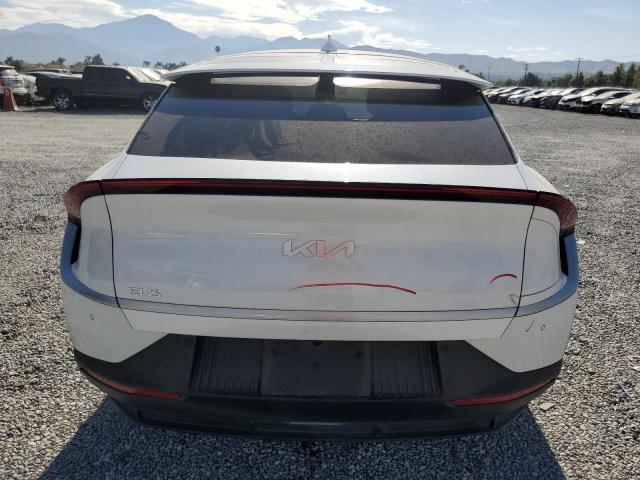 KNDC34LB8N5065455 KIA EV6 LIGHT