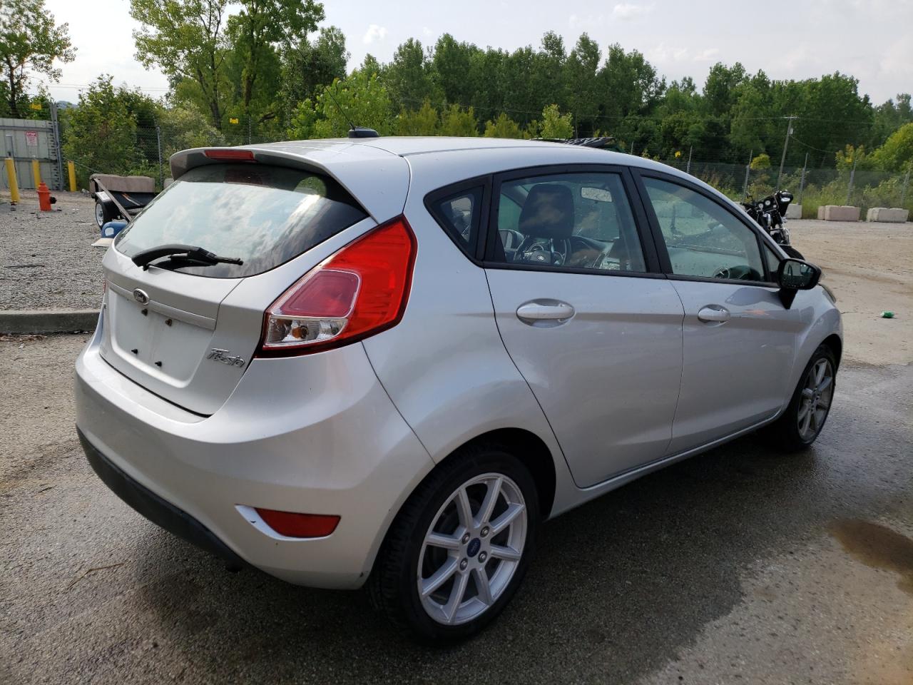 2016 Ford Fiesta Se vin: 3FADP4EJ5GM170311