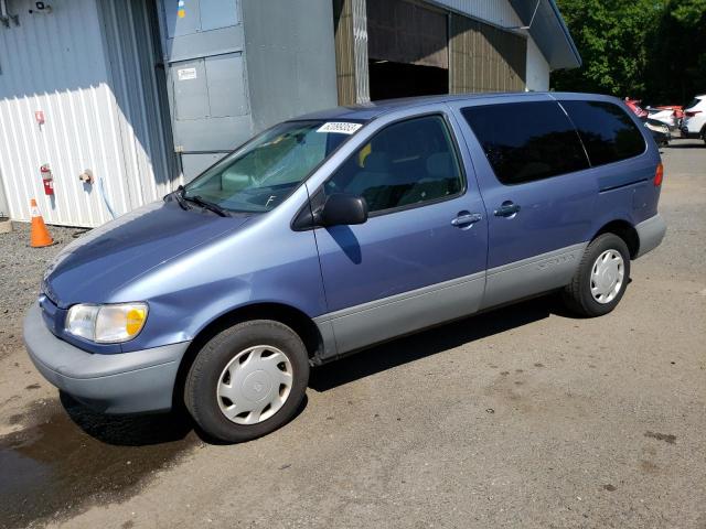 2000 Toyota Sienna CE