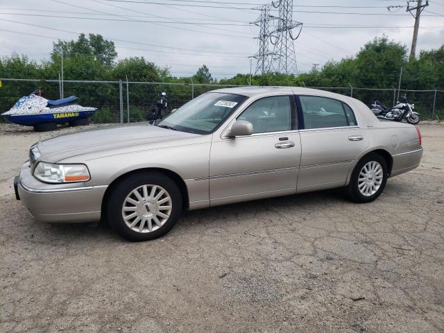 2003 Lincoln Town Car Signature