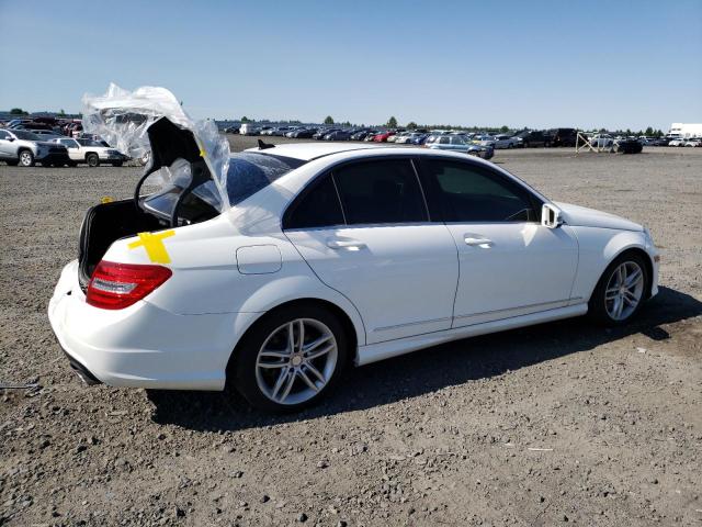 WDDGF8AB5EA943973 Mercedes-Benz C 300 4matic