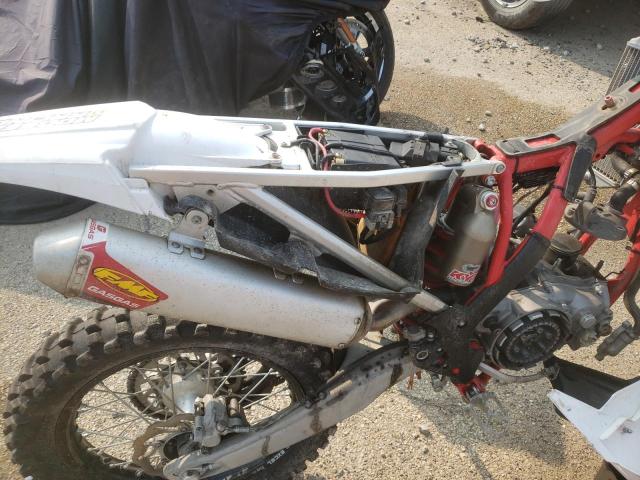 2018 KTM MOTORCYCLE VTRECH2C5JG300051