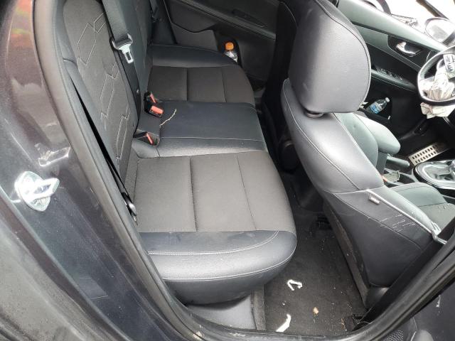 3KPF34AD8ME317807 KIA Forte Gt Line