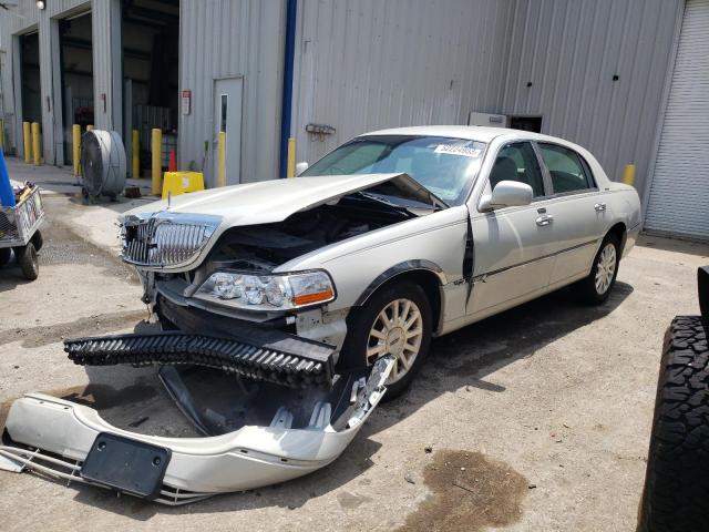 2007 Lincoln Town Car Signature