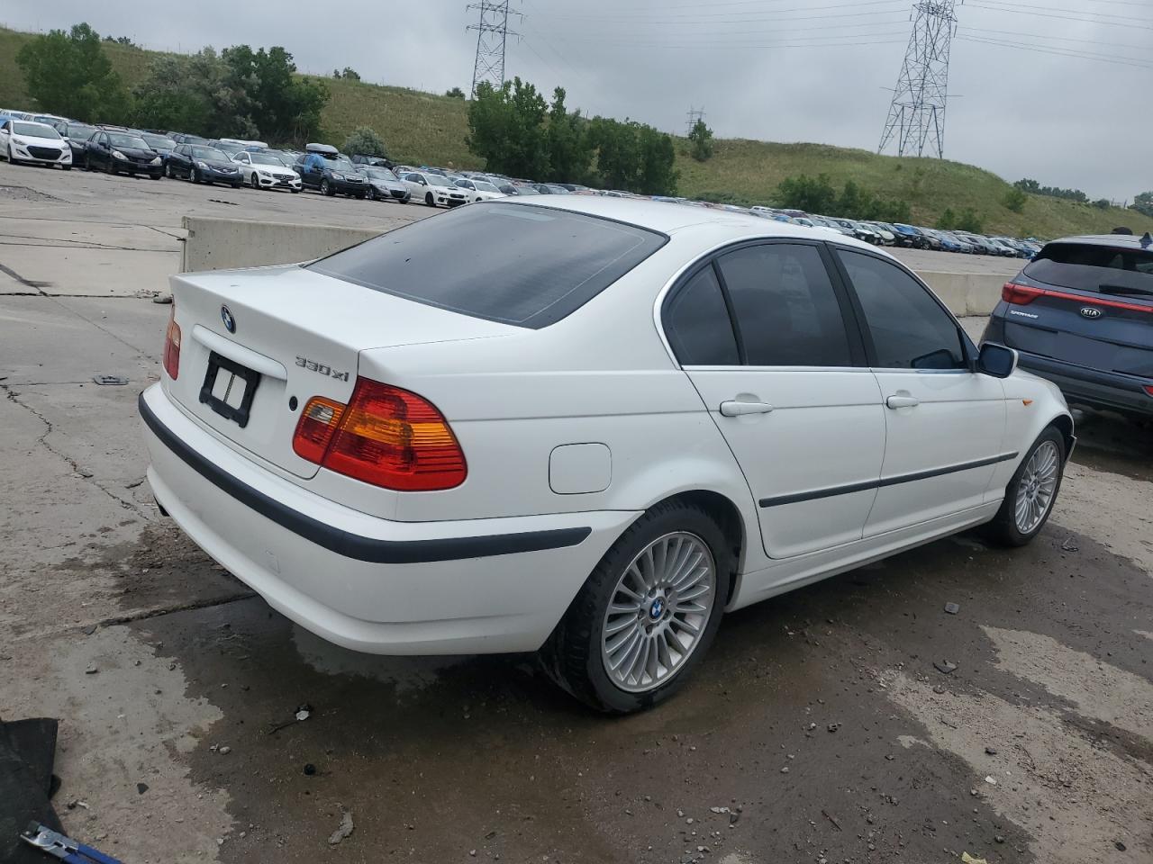 WBAEW53413PG10016 2003 BMW 330 Xi