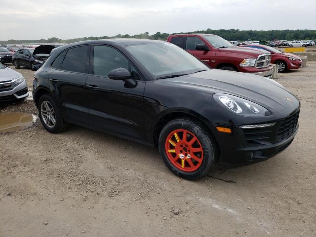 VIN WP1AA2A53JLB09347 2018 Porsche Macan no.4