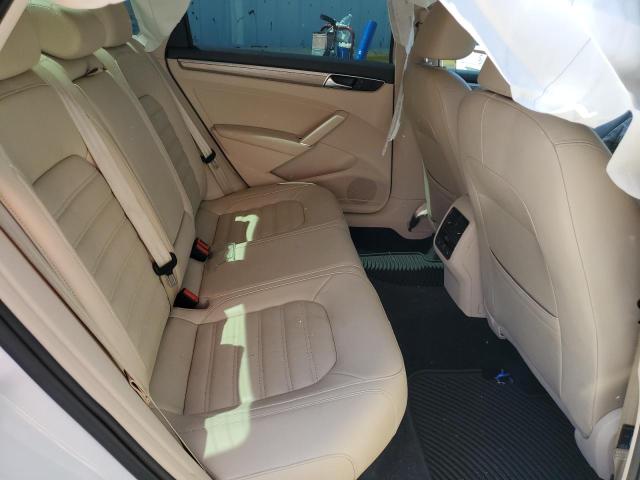 2017 VOLKSWAGEN PASSAT SEL - 1VWCT7A34HC047836